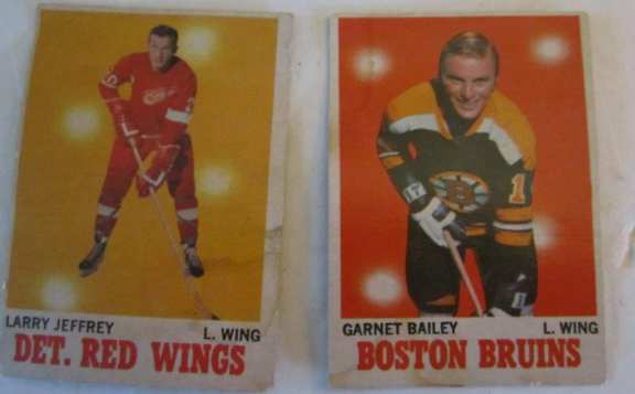 2 O’pee chee hockey cards