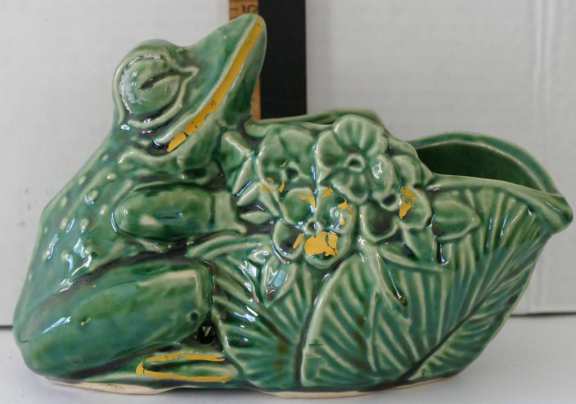 McCoy Frog Planter