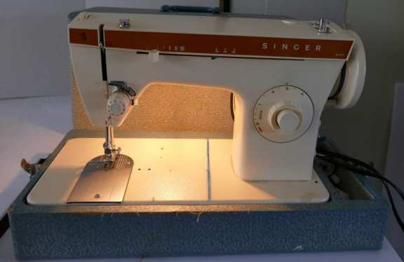 Singer Portable Sewing Machine