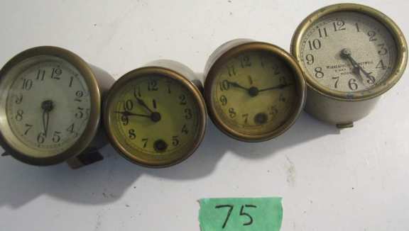 4 thermostat clocks