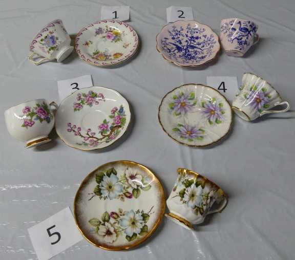 Lovely Vintage - Tea Cups and Saucers