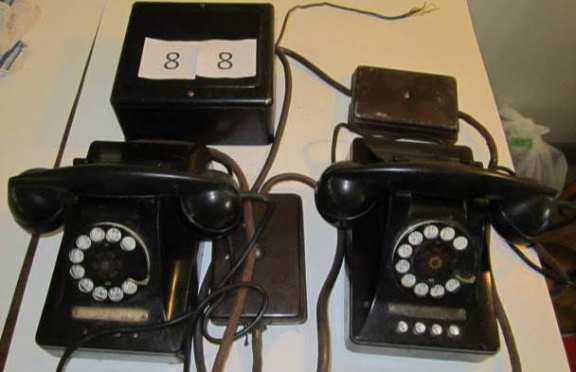 Set of 2 phones