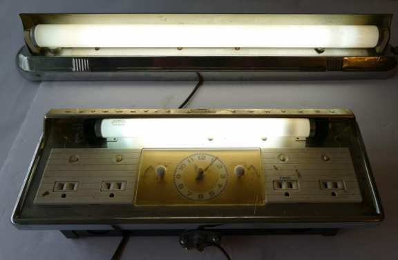 Sunbeam Vintage Stove clock timer and light - Art Deco Light