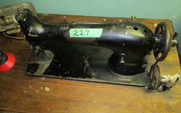 Vintage Fir sewing machine